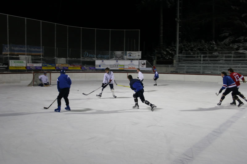 gal/Eishockeyspiel in Toblach/2008-02-02 SVR Eishockey 098.jpg